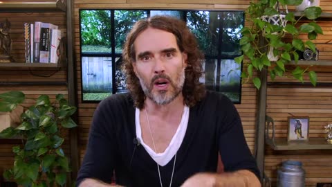Russell Brand: Rishi Sunak has shares in Moderna, all about the money - 7 Nov 2023