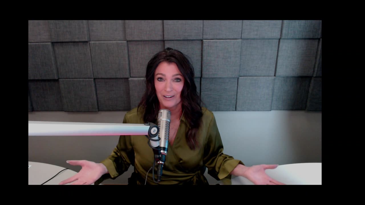 121024 Seg 1 Favorite Memories of Christmas Could Get Us Through Future For This Reason