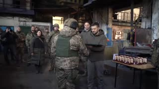 Zelensky visits Ukrainian troops on Bakhmut front line