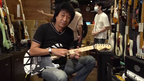 Lick Of Legend | พี่หมูสอนท่อนโซโล่เพลง รักเธอประเทศไทย