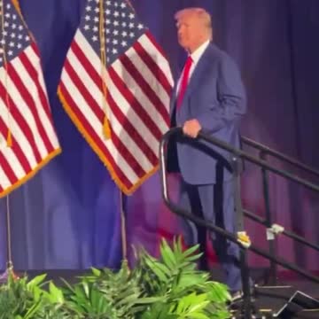 Trump’s entrance at Trump Doral 🇺🇸🦅