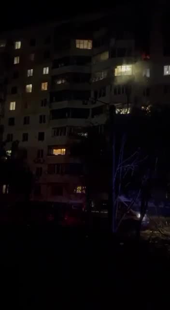 A crater near an apartment building in Odessa after an attack by the invaders.