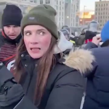 🇨🇦Absolute disgrace - Ottawa police pepper spray protesters!🇨🇦