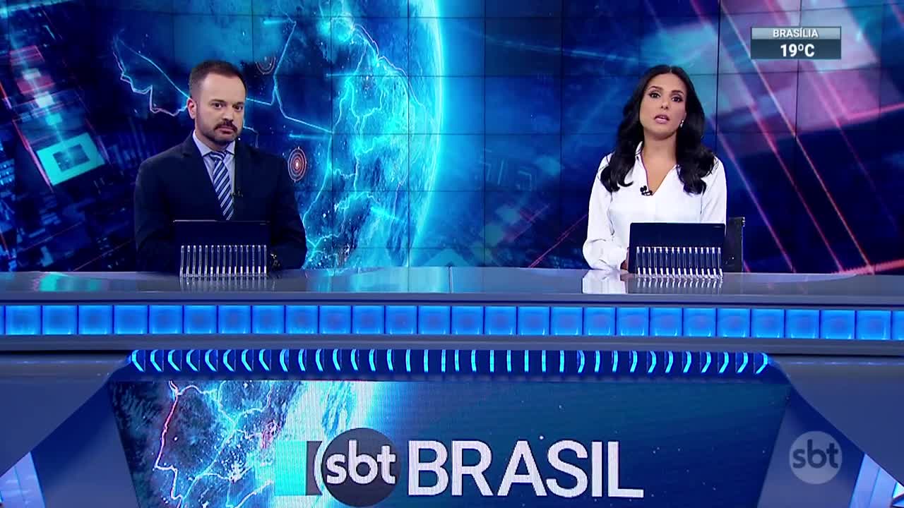 Marido, mulher e filho são encontrados mortos dentro de casa | SBT Brasil (16/11/22)