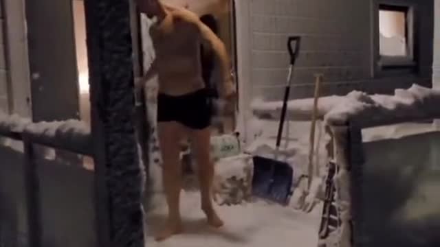 Ibrahimovic “Walking ”on Snow with no Clothes