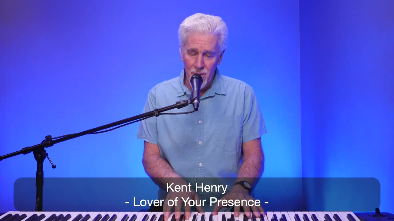 KENT HENRY | LOVER OF YOUR PRESENCE - WORSHIP MOMENT | CARRIAGE HOUSE WORSHIP