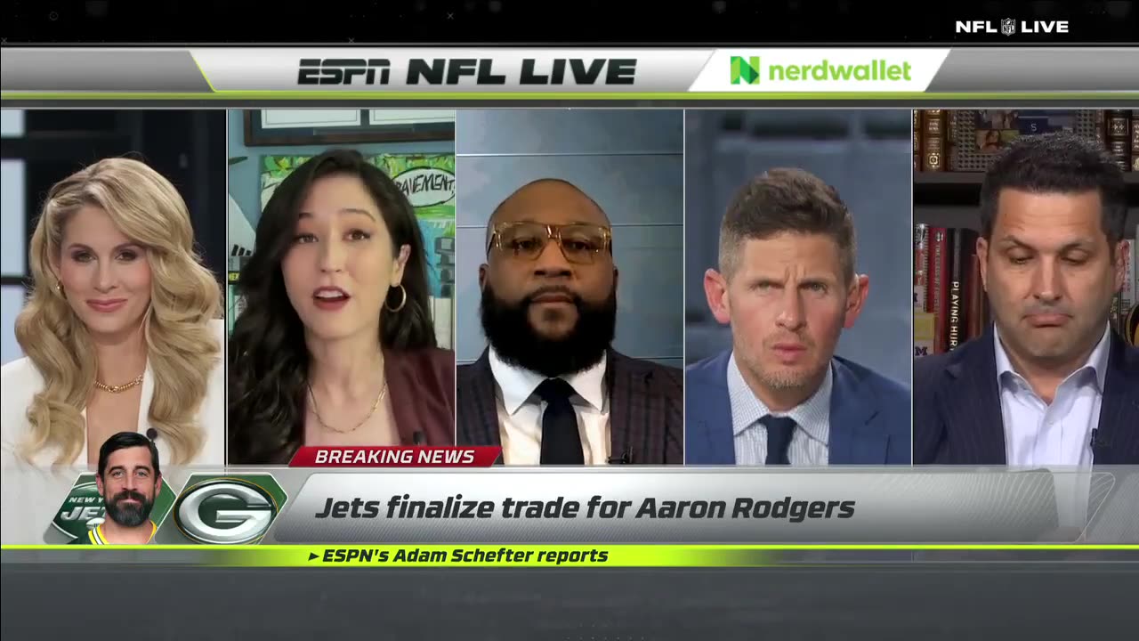 🚨 Aaron Rodgers OFFICIALLY a New York Jet 🚨 The FULL REACTION from NFL Live 👀