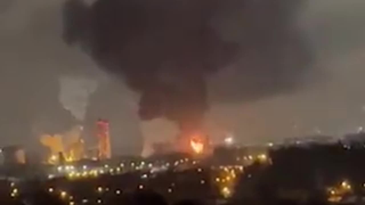 🔥Urgent: A fire has broken out at the Moscow Coke and Gas Plant in Vidnoye According to...