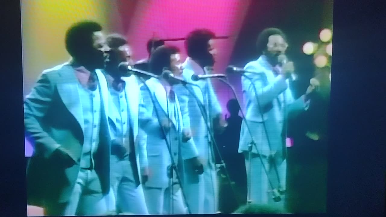 Spinners How Could I Let You Get Away 1973 Live