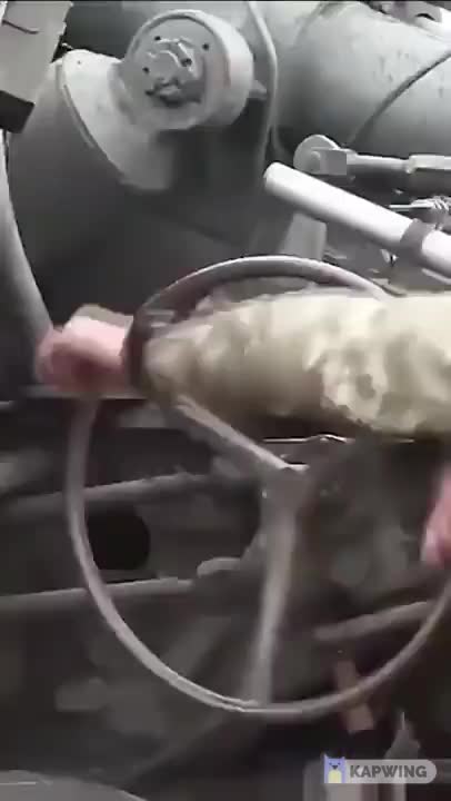 Ukrainian tank hunt using a drone & artillery