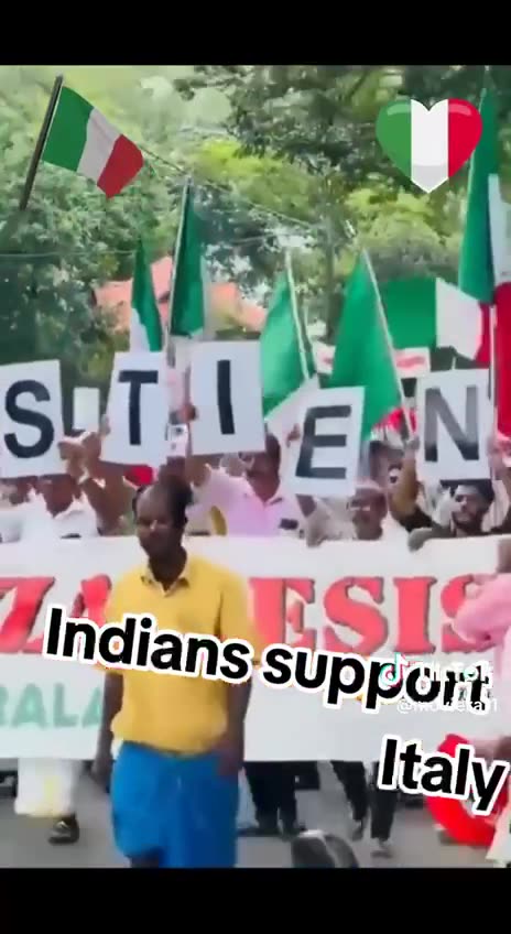 Oopsie. Protesters in India Carry Italian Flags by Mistake During March for Gaza