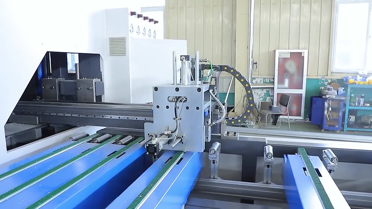 Aluminum cnc cutting center with best price