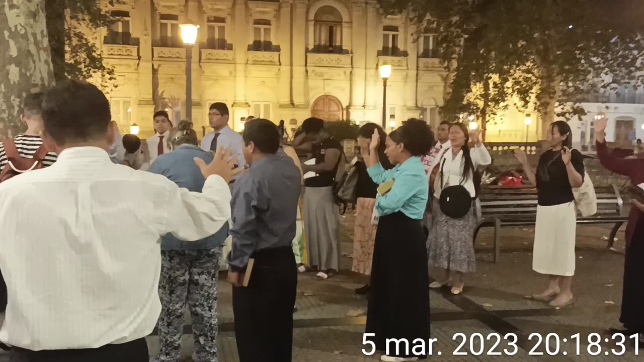 Evento religioso (evangélico) en Plaza Cagancha, Montevideo.