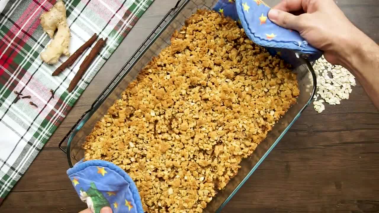 Apple Streusel Bars | Easier Eats