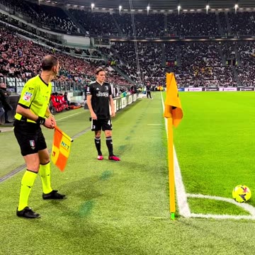 Nico takes a corner and you are one meter away