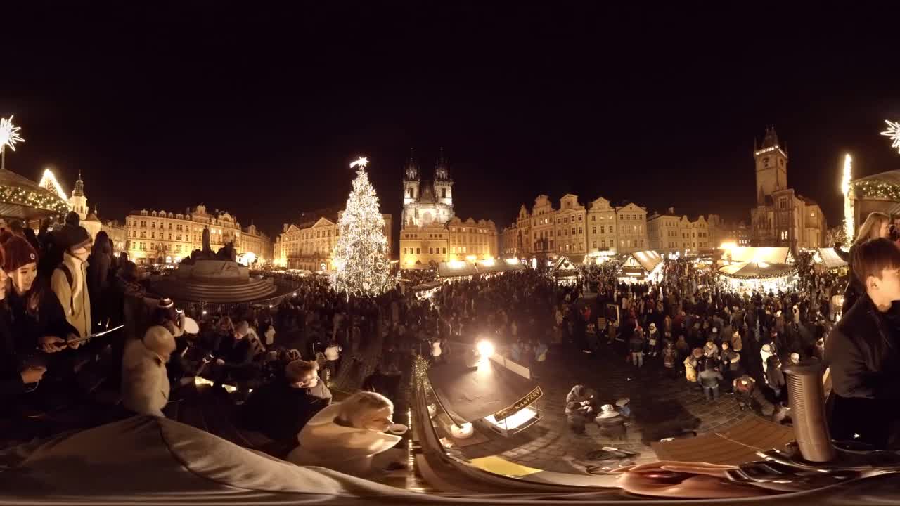 360 video_ Christmas Atmosphere at Old Town Square, Prague, Czech Republic