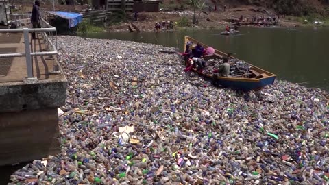 Plastic waste chokes off power in eastern DR Congo | REUTERS