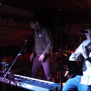 Karen's Hit List sings The White Stripes song Seven Nation Army