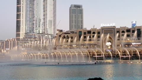 Dubai mall fountain