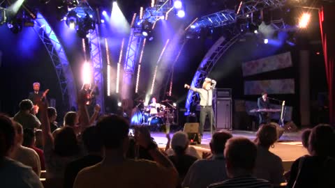 Herman's Hermits Complete Set At Epcot 5-31-11