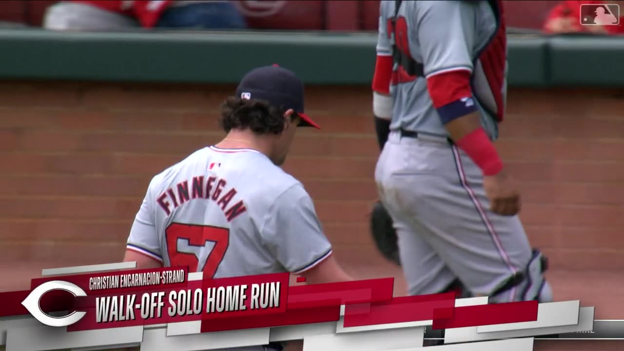 Reds' back-to-back homers fuel walk-off win