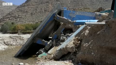 37_Pakistan calls for compensation for poorer countries affected by climate change - BBC News
