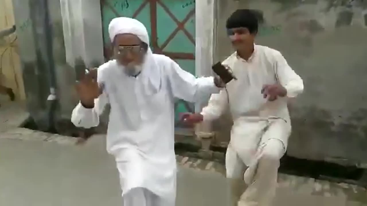 Pakistani baba g funny dance