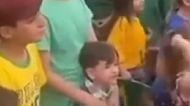 Como Puderam Virar as Costas ???