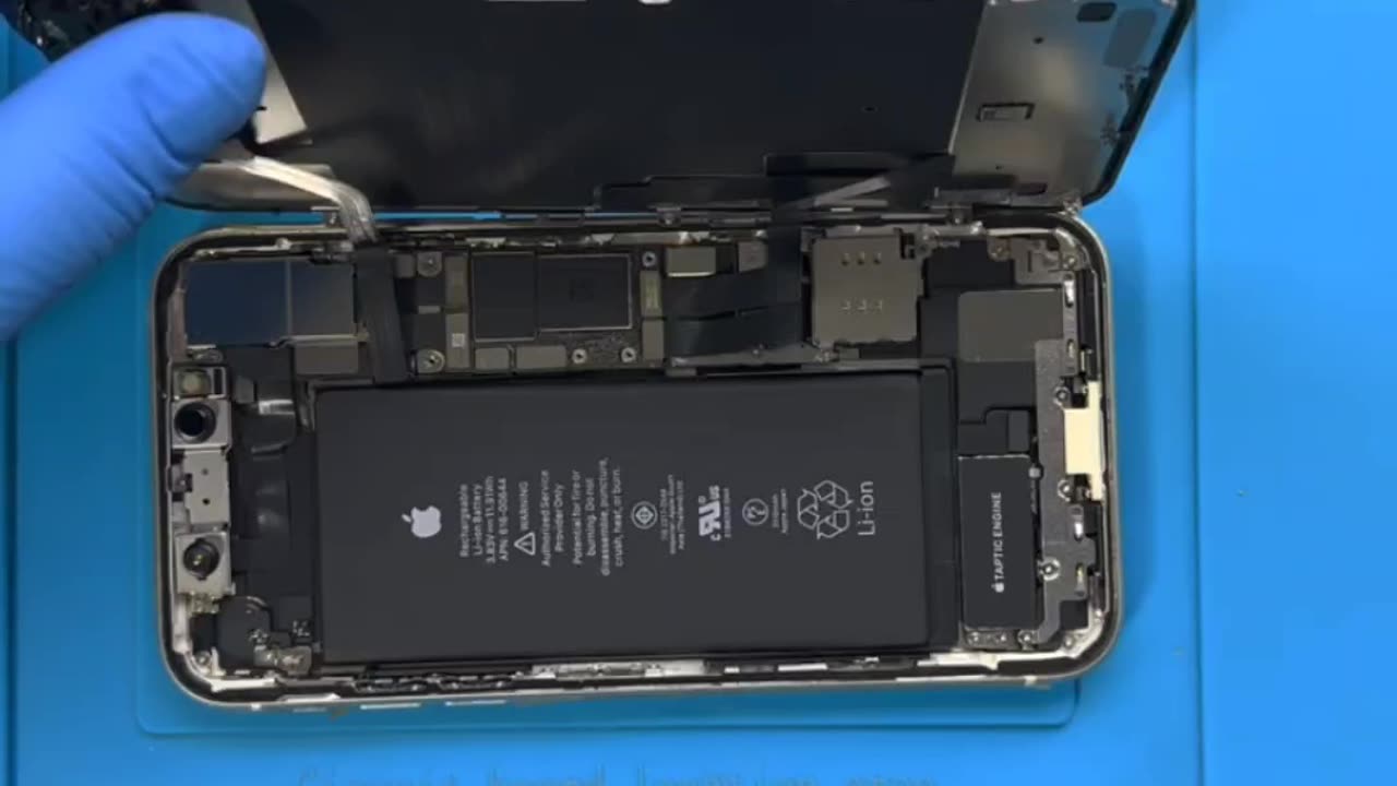 I PHONE 11 CAMERA REPLACED