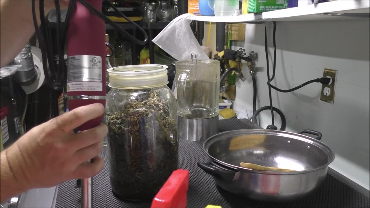 Making Rick Simpson Oil Using Emersion Blender