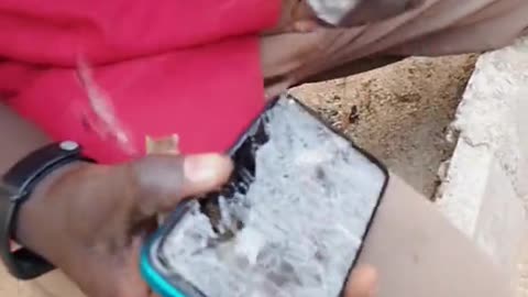 mobile broken glass Changing with genrator exhasut