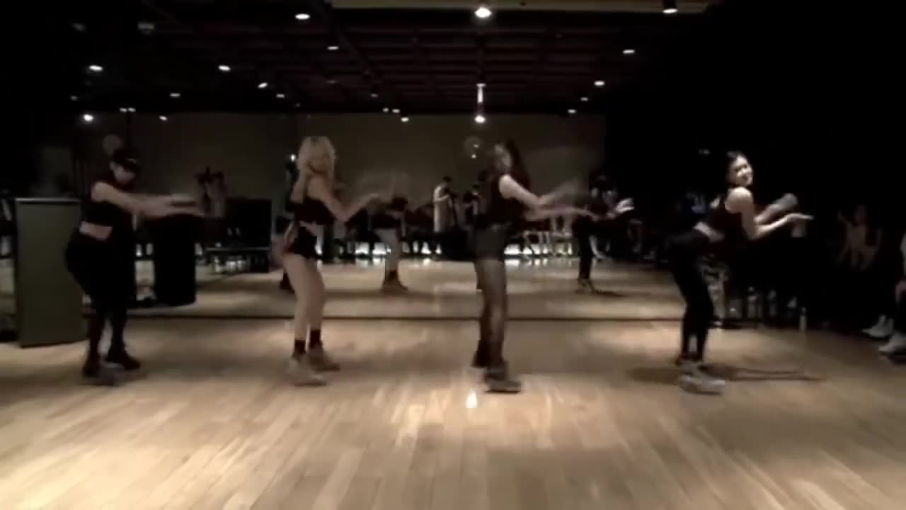 BLACKPINK - DANCE PRACTICE VIDEO