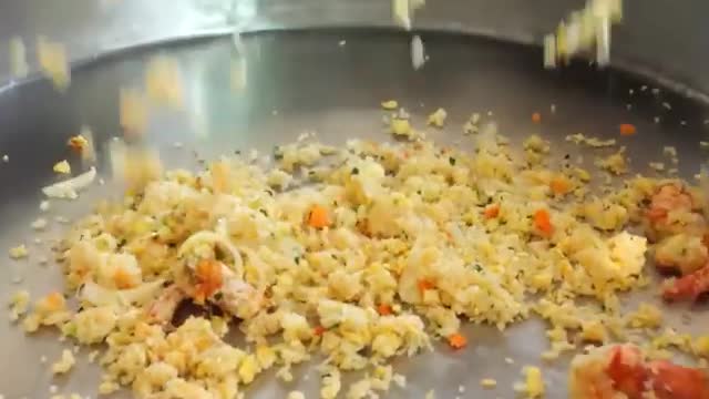 Amazing!!! Giant Shrimp Egg Fried Rice - Thailand Street Food