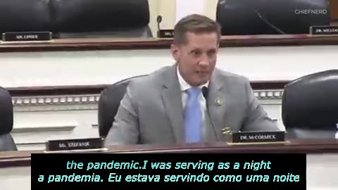 O deputado Rich McCormick diz que depois de trabalhar durante a pandemia como médico de emergência,