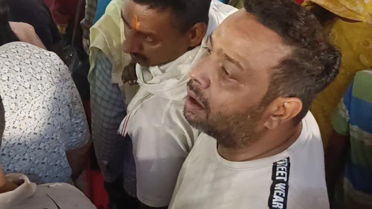 अपनी बारी का इंतजार