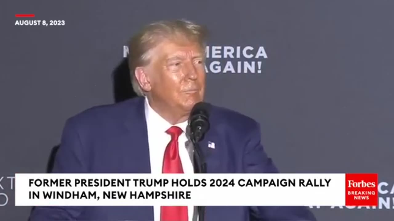 Trump Makes Fun Of Chirs Chirtie's Weight, Tells News Hampshire Audience Don't Call Him A Fat Pig