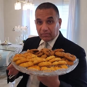 🍪Cookies are the Best at my Wife's Open Houses!...