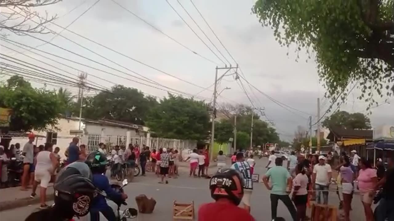 Habitantes de Olaya Herrera bloquean vía por falta de luz