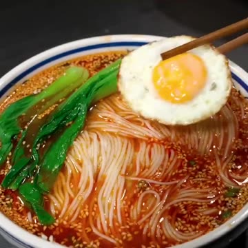 Rameen Harmony: A Perfect Blend of Ramen and Chow Mein