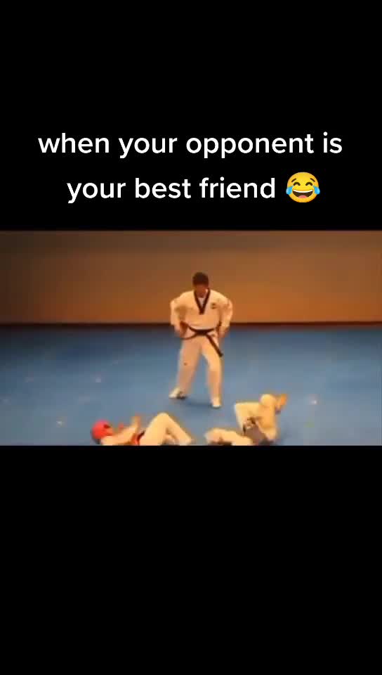 When your opponent is your best friend 😂😂😂
