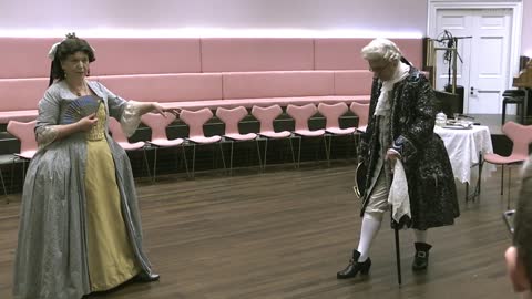 How To Bow - the polite form for a gentleman to introduce himself in 18th century Britain