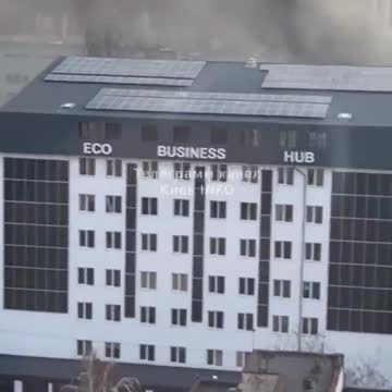 Something is burning in Kyiv after the morning strikes