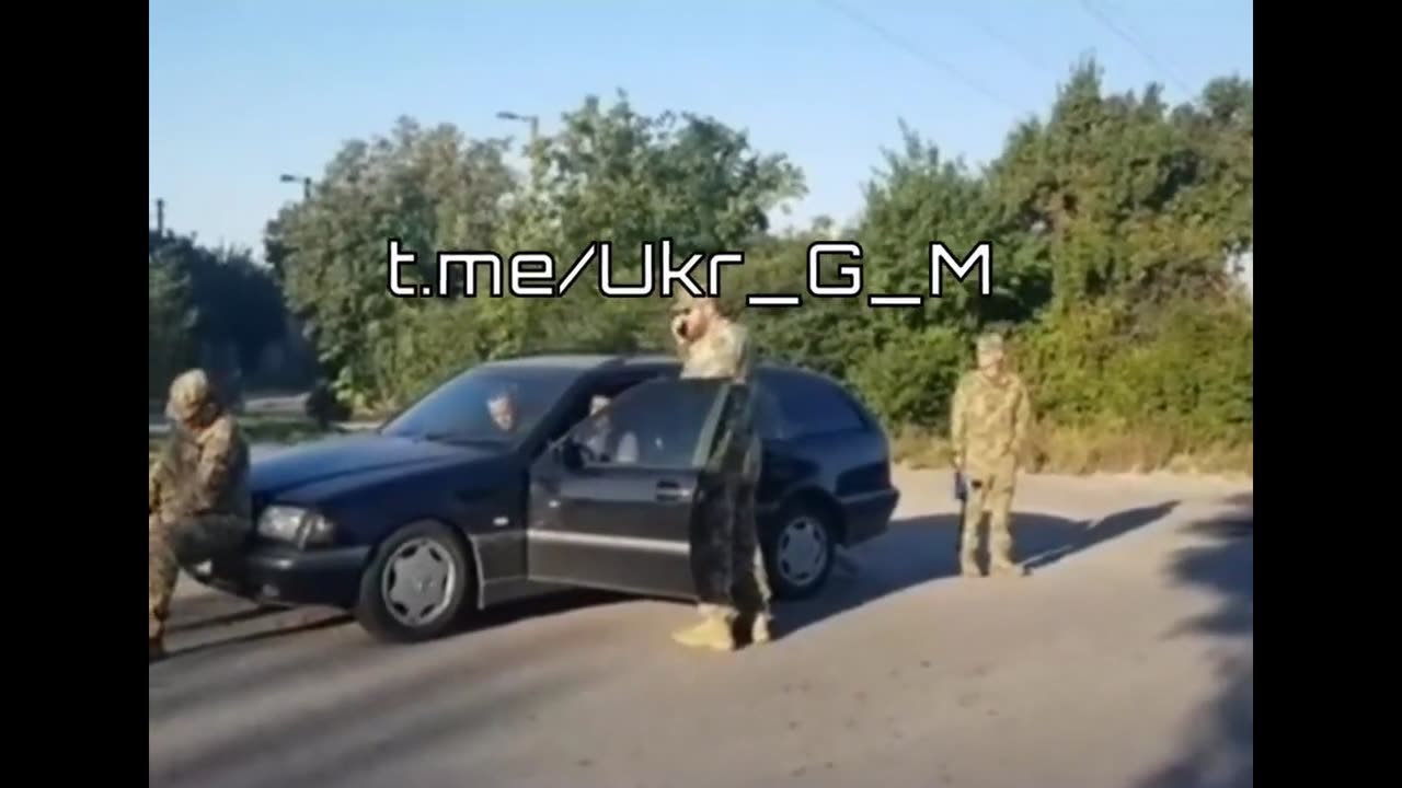 Ukraine recruitment style