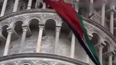PALESTINIAN FLAG IS FLOWN FROM THE TOWER OF PISA, ITALY. (1).mp4#palestine #