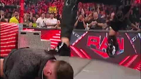 Seth Rollins sent a vicious message last Monday on Raw!