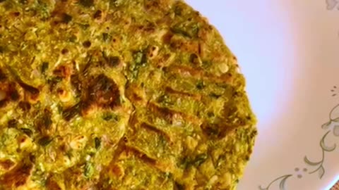 Authentic Thalipeeth of Maharashtra | Indian Street Food#Vegan #Veganfood