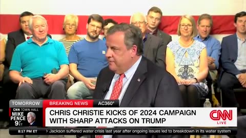 Chris Christie probably shouldn’t be the one calling other people “Mirror Hogs“