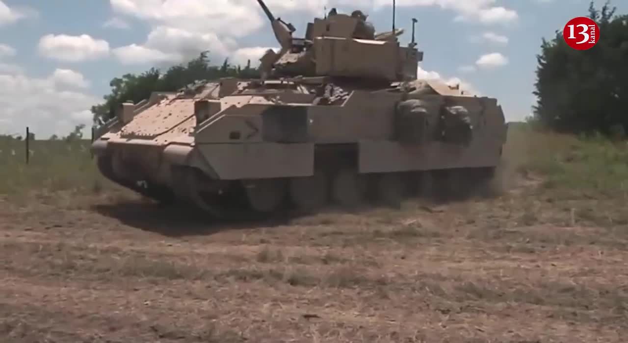 US sends Bradley fighting vehicles to Ukraine