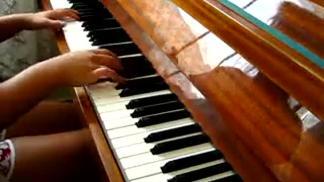 Club music on piano