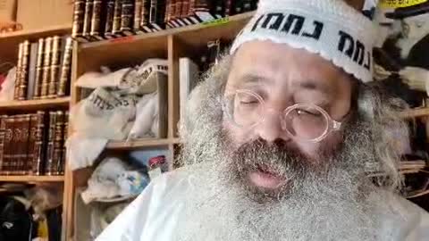 א"ל רבי החייתני יצא ר' עקיבא ודרש כל מי שאין מבקר חולים כאילו שופך דמים - שיר נ נח מסכת נדרים דף מ